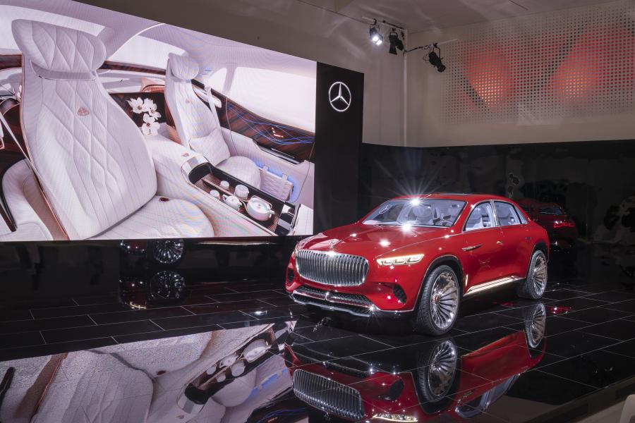  Vision Mercedes-Maybach Ultimate Luxury 2018 года  (фото 7 из 42)